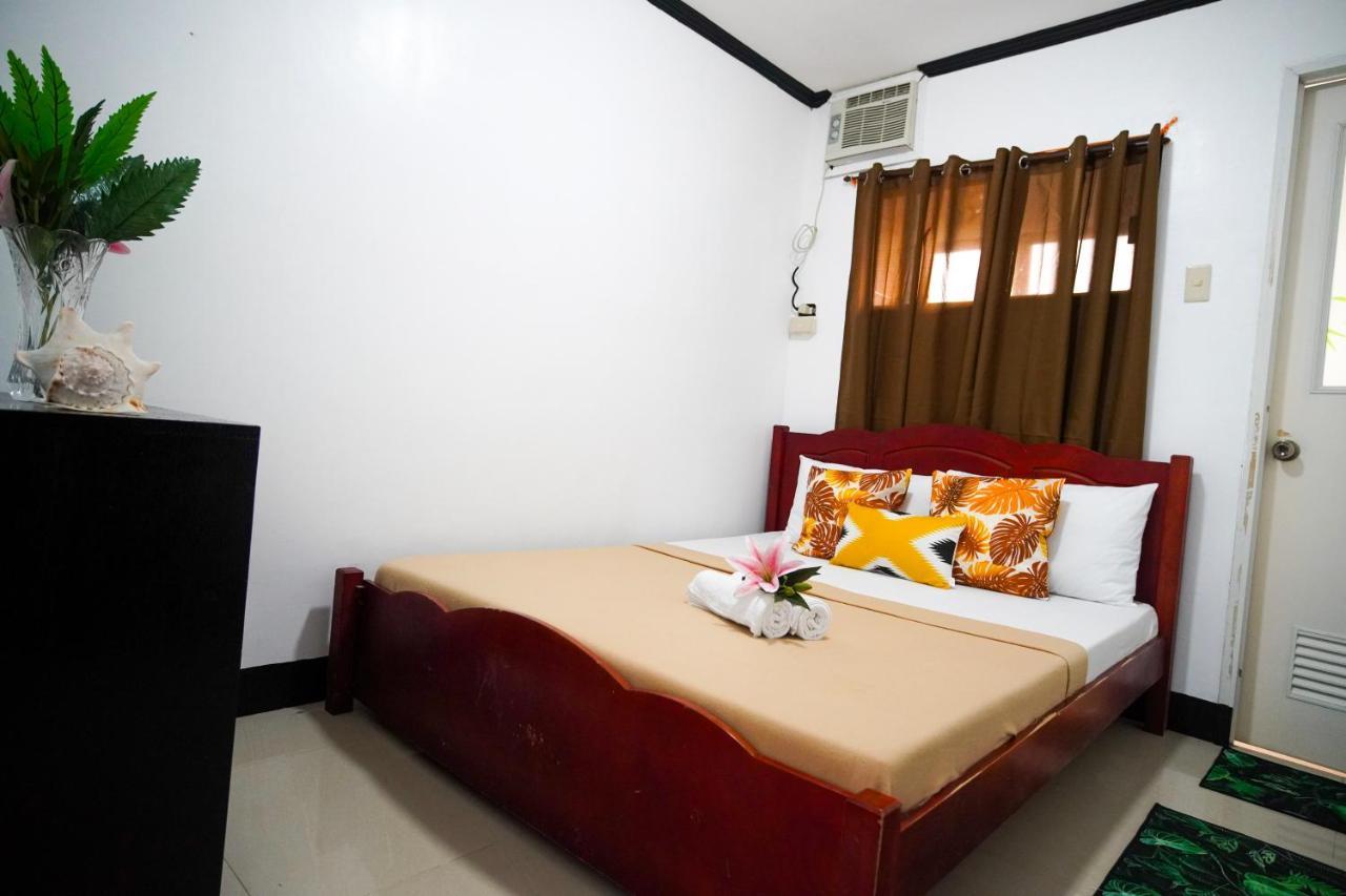 Amparo'S Tourist Inn - Coron Exteriér fotografie