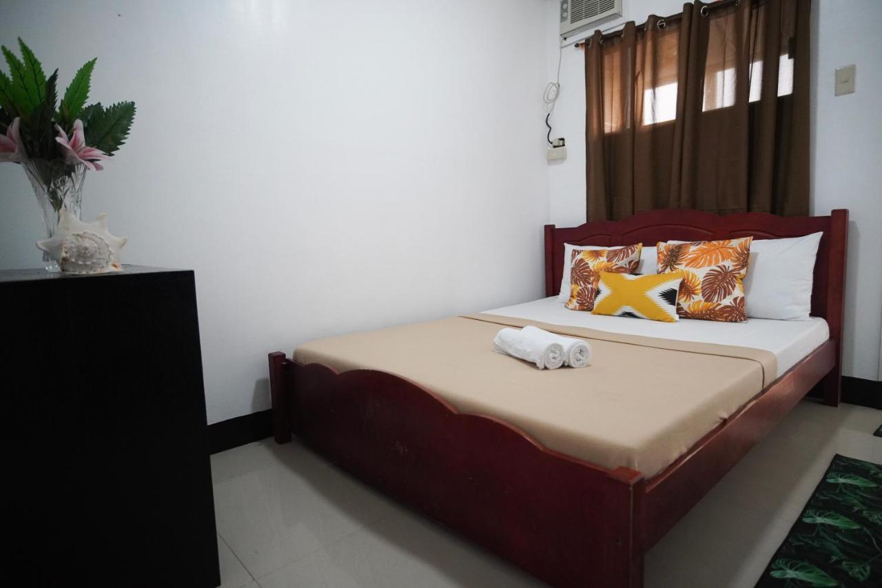 Amparo'S Tourist Inn - Coron Exteriér fotografie