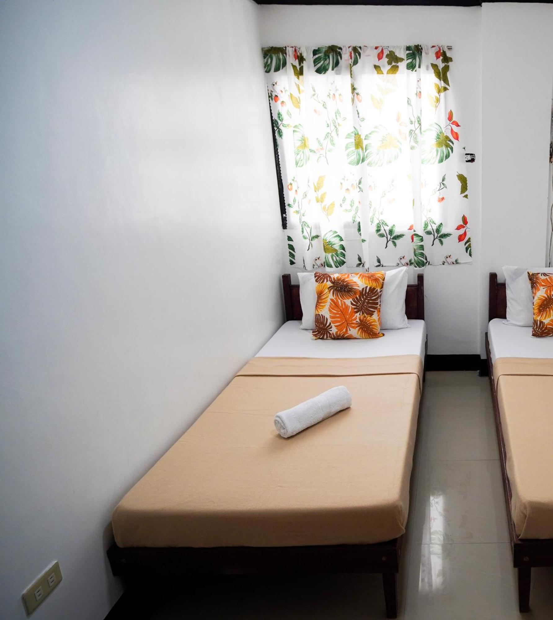 Amparo'S Tourist Inn - Coron Exteriér fotografie